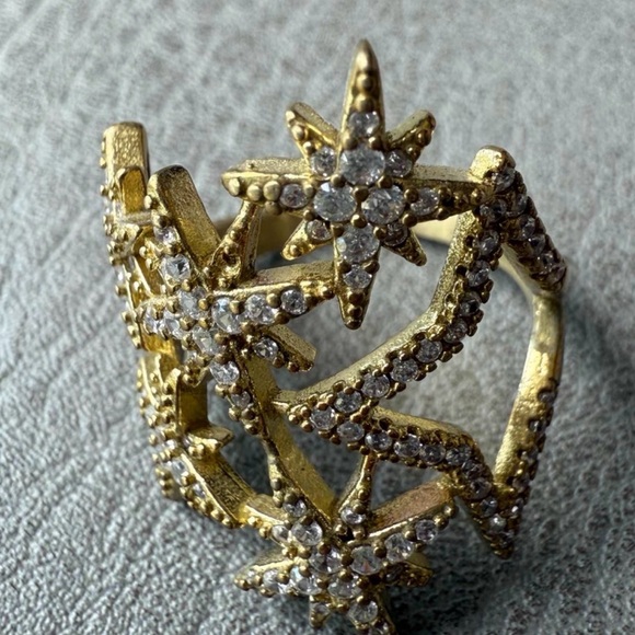 Star Ring - Picture 4 of 8